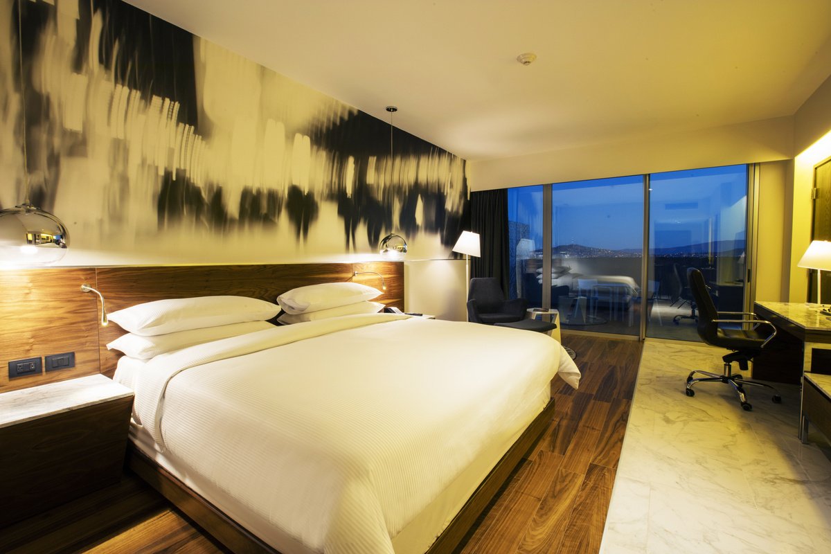 Descubre nuestro hotel Hotel Krystal Urban Guadalajara
